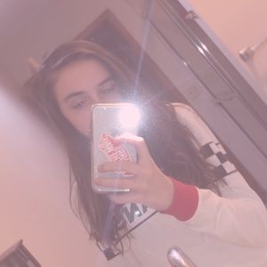 Meet your Posher, Halley